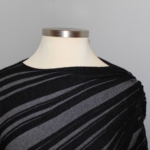 Lane Bryant Asymmetric Poncho Sweater HW5234 - Picture 2 of 7